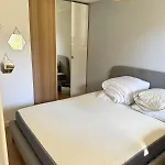 Διαμέρισμα L'eclat Terrasse - Piscine - Tennis *